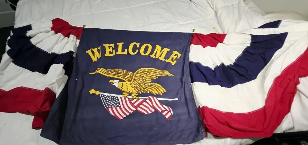 Everwear Pleated Fan Patriotic American Eagle Flag/Banner Decoration USA 100'